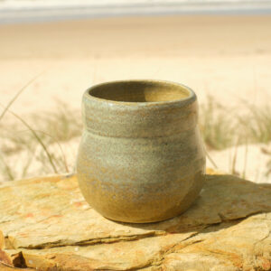 Ceramic moss planter