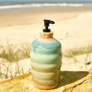 Oceans hive dispenser