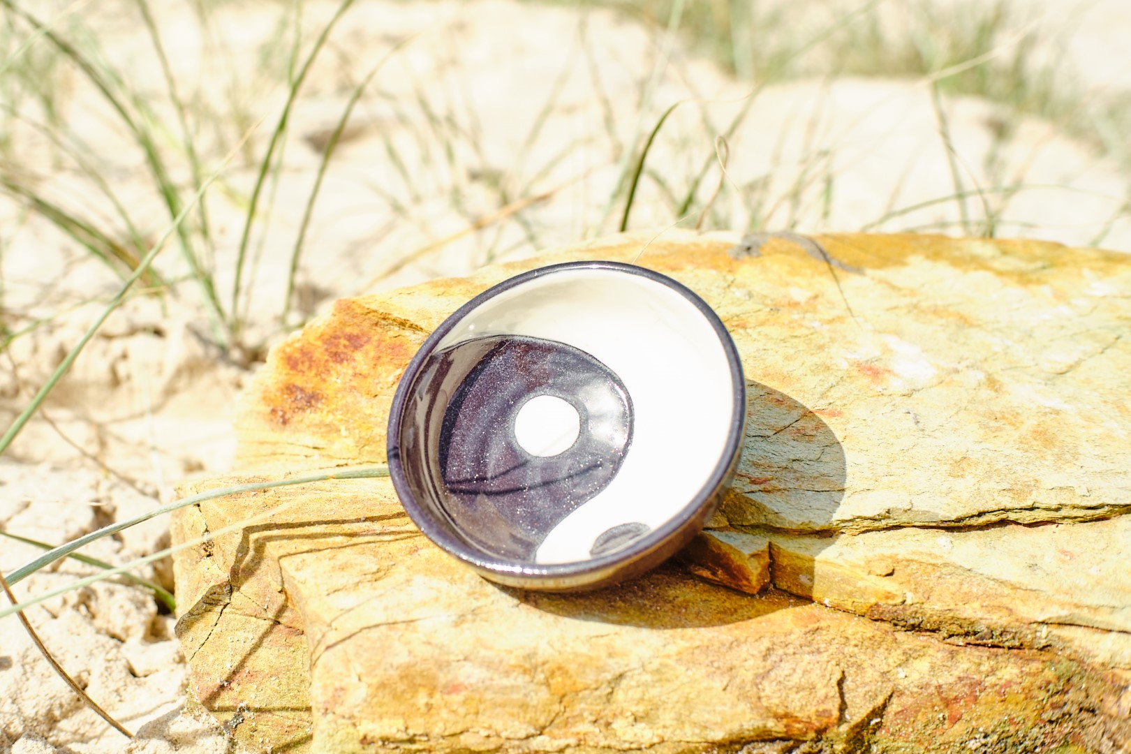 Duality icon dish - Image 2